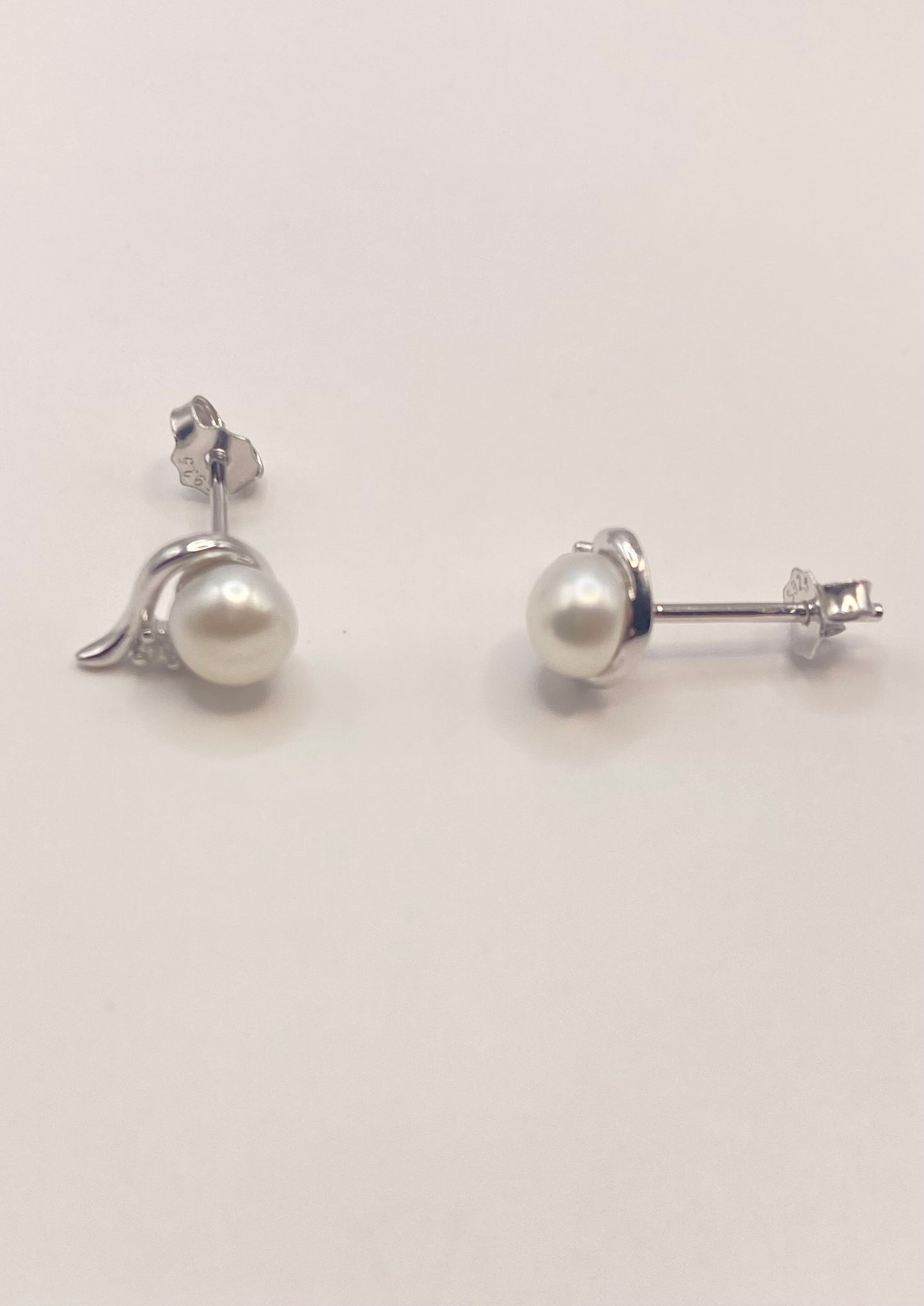 925sterling silver örhänge med fina pärlor