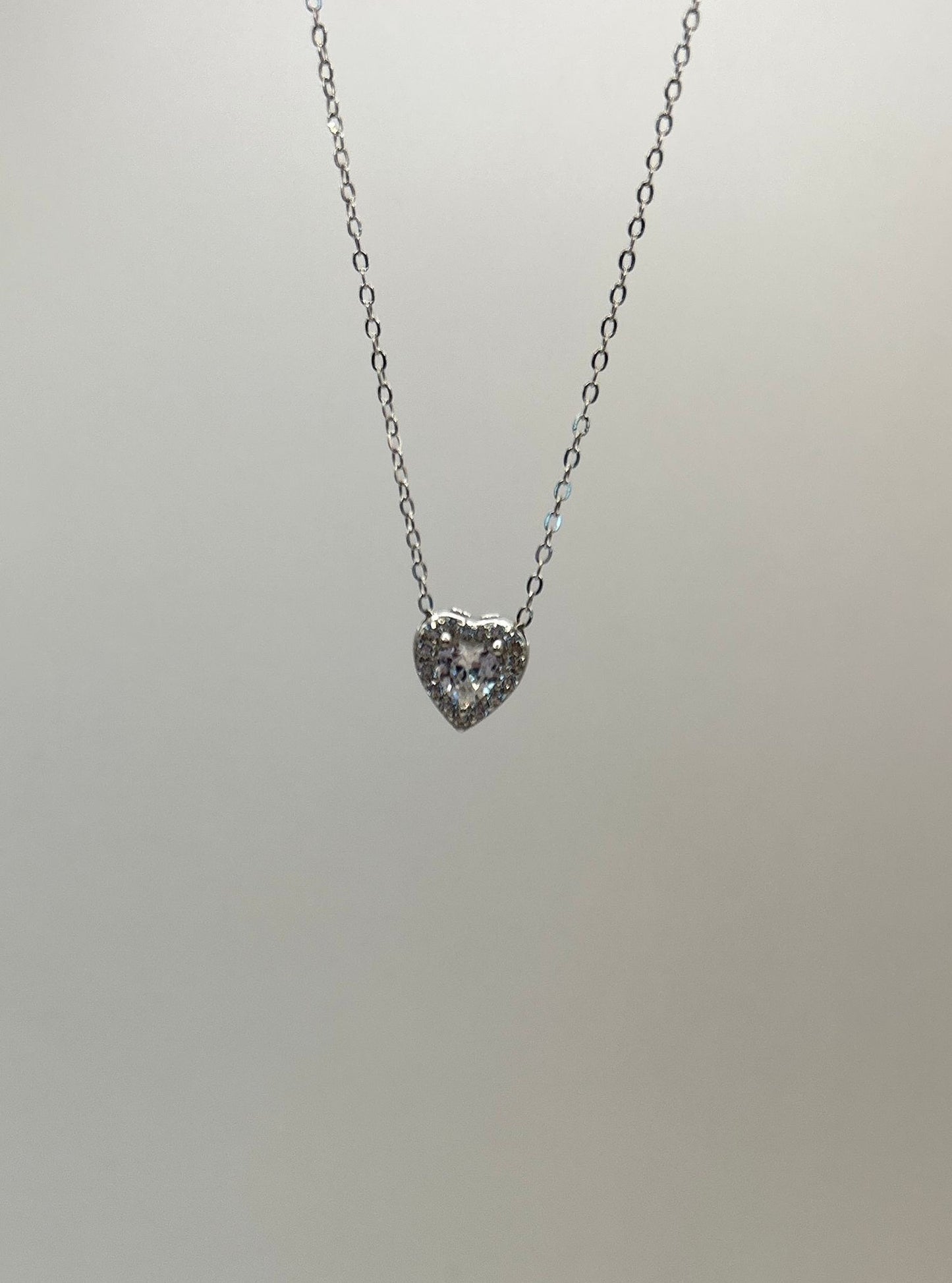 Halsband