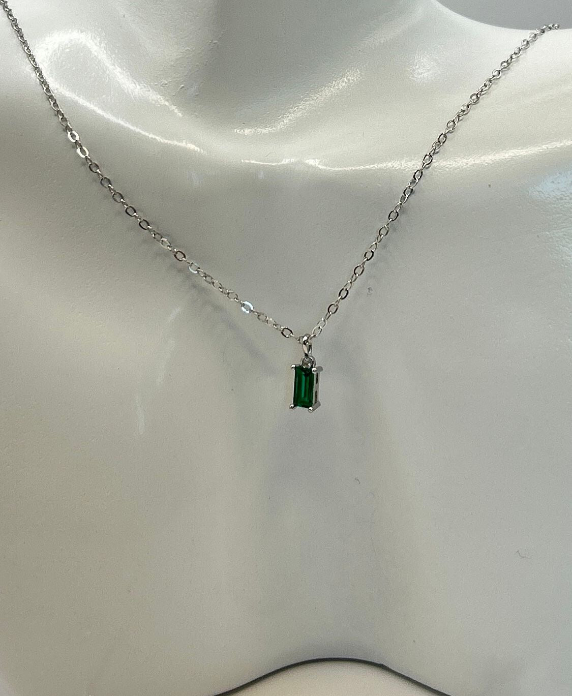 Halsband