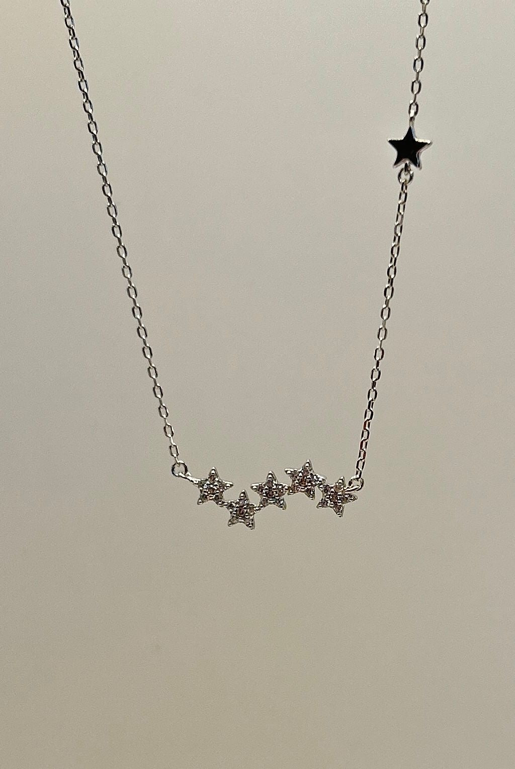 Halsband