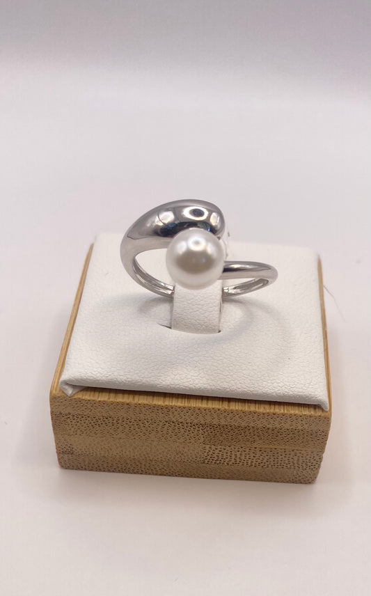 925sterling silver ring med en fin pärla